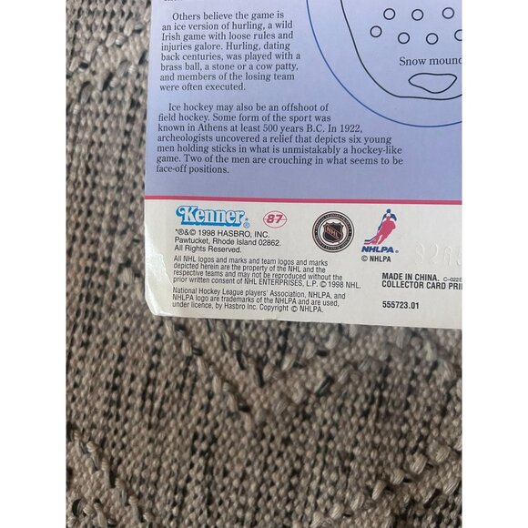 1998 NHL Starting Lineup Wayne Gretzky New York Rangers Action Figure - Picture 7 of 8